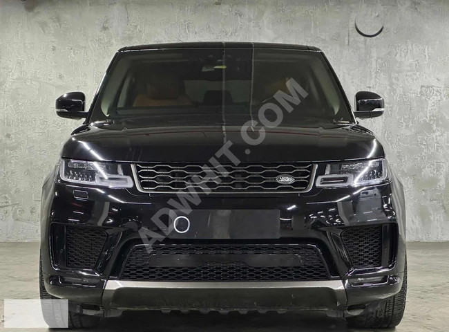 سيارة RR SPORT P300 موديل 2019 لون أسود مع نظام AIRMATIC