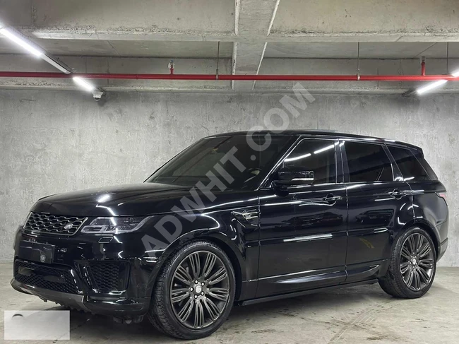 سيارة RR SPORT P300 موديل 2019 لون أسود مع نظام AIRMATIC