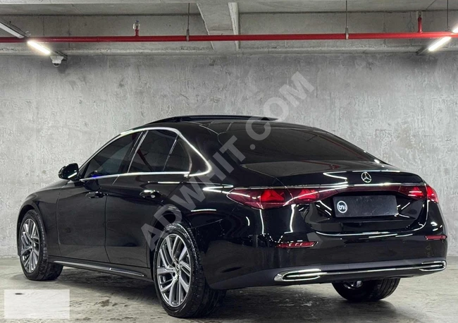 سيارة MERCEDES E180 EXCULUSIVE وكالة التسليم الفوري مع 20% ضريبة القيمة المضافة
