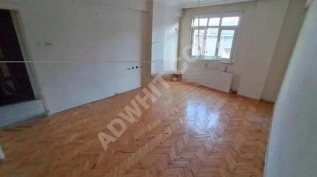 2+1 apartment in Yenibosna, fourth floor, with partial title deed.
