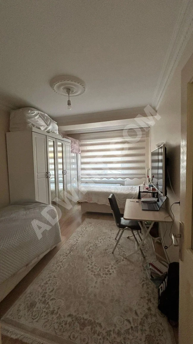 2+1 apartment, first floor, eligible for a loan in Bahçelievler Yenibosna