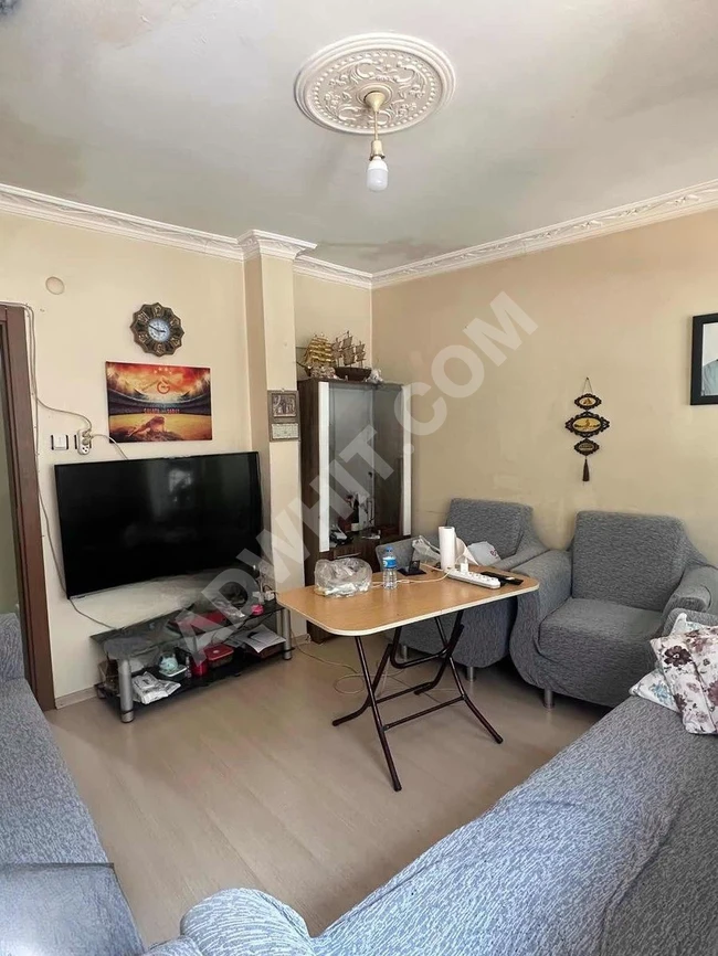 2+1 high-entrance apartment for sale with an area of 70 square meters and a balcony in SÜMBÜL EFENDİ