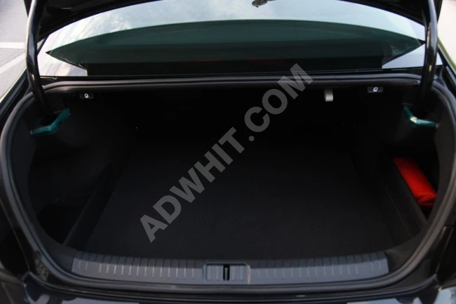 SİYAH HATASIZ BOYASIZ 69 BİNDE YENİBUSİNESS 150HP NERGİSOTOMOTİV