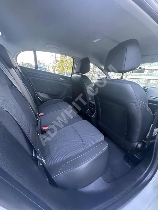 KARATAŞ MOTORS'TAN 2021 MODEL 1.5 BLUEDCİ MEGANE (TESLA+KAMERA).