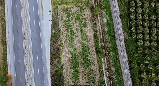 ADAPAZARI BİLECİK OTOYOLU ÜZERİNDE SATILIK İMARLI ARSA