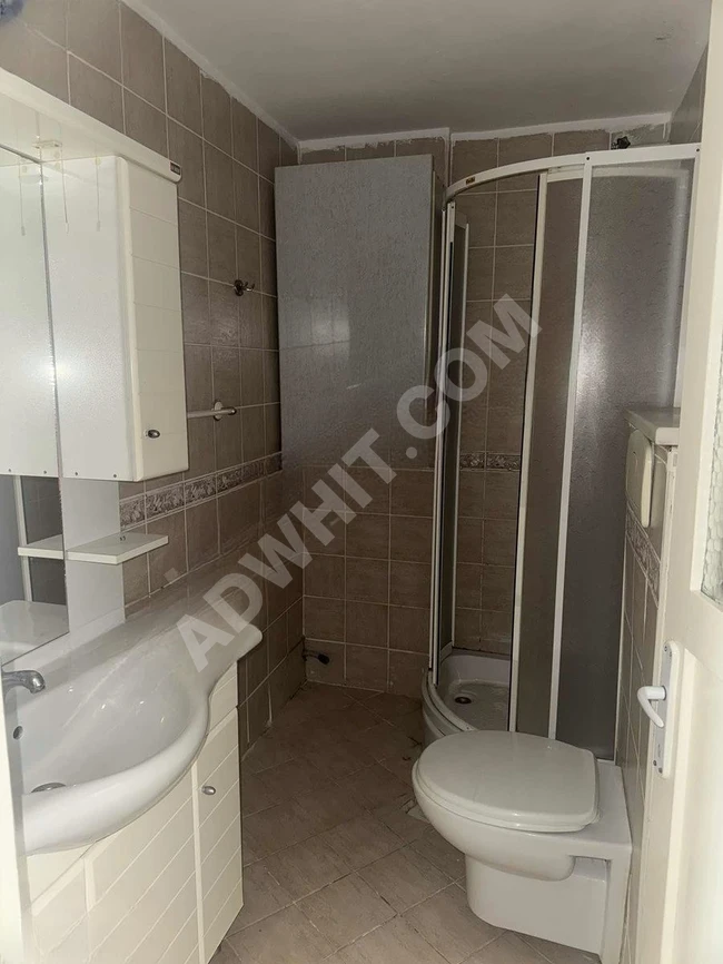 MODA BURUNDA ASANSÖRLÜ 2+1 ARA KAT KİRALIK DAİRE