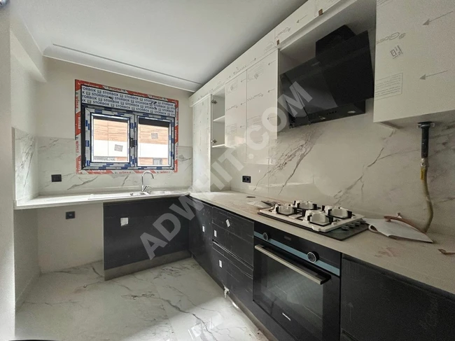 AYBARS'TAN MODADA YENİ BİNADA KAPALI OTOPARKLI 2+1 DAİRE