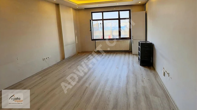 1 LEVENT METRO ARKASI ANA CADDEDE KİRALIK 1+1 DAİRE