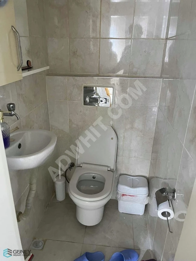 Apartment for sale with no fees, area of 100 square meters, 2+1, middle floor.