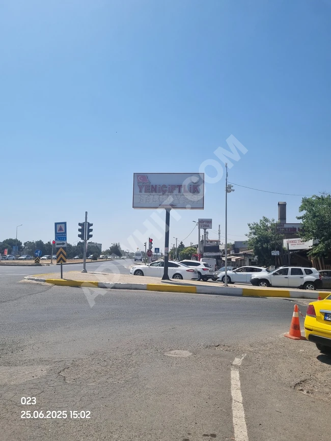 فيلا منفصلة متعددة الطوابق مطلة على البحر للإيجار في منطقة ينيش