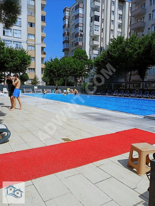 Mimaroba Merkezde Havuzlu Site İçerisinde 1+1 Full Eşyalı