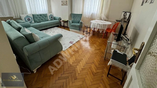 GÜVENLİKLİ OTOPARKLI SİTEDE 2+1 ARA KAT EŞYALI KİRALIK DAİRE
