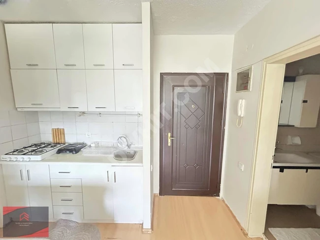 ATAKÖY 9.KISIM METRO METROBÜS YANI YENİ EŞYALI 4. KAT 1+1 DAİRE