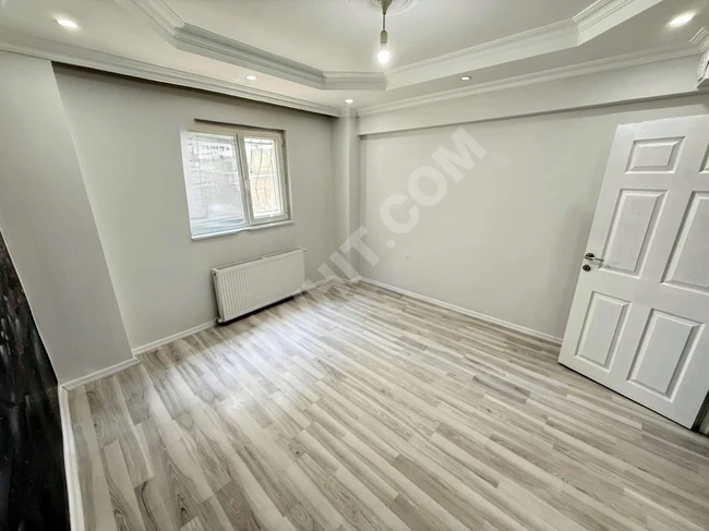 GÜNEY EMLAK'TAN SATILIK 2+1 MASRAFSIZ BAHÇE KATI