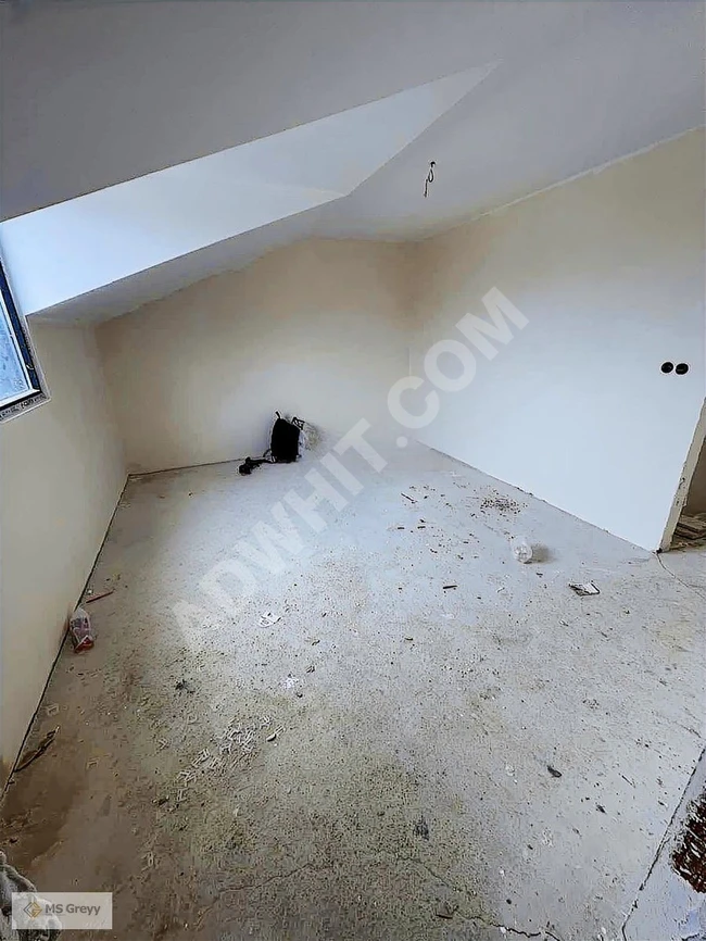 Büyükçekmece Fatih Mahallesi'nde Teraslı Dubleks Satılık Daire