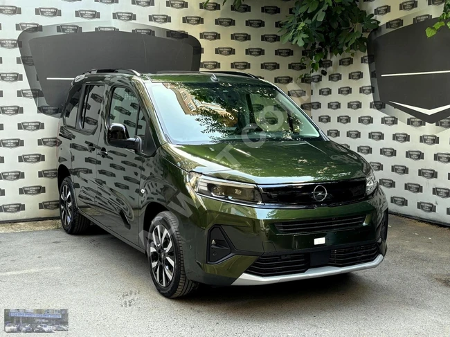 ORAS'DAN 2025 MODEL OPEL COMBO ULTİMATE CAM TAVAN %20 FATURALI