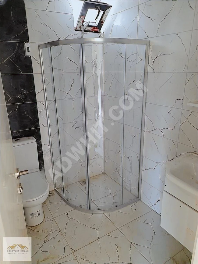 CADDE ÜZERİ FIRSAT CIFT BALKON SIFIR SATILIK 1+1 KELEPİR!!