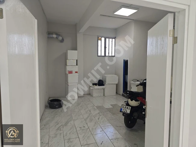 ANA CADDE ÜZERİ MERKEZİ LOKASYONDA KİRALIK İŞ YERİ