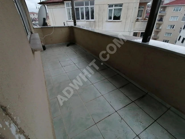 Pendik Kaynarcada Satılık E-5 Yakın Hissesi Büyük 4+1 Ters 91m2 Hisseli E-5 Yakın