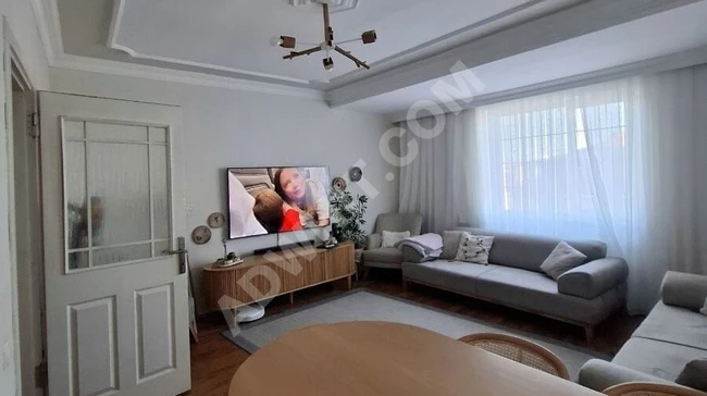 GÜNEY EMLAKTAN YUNUSEMREDE MUHTEŞEM KONUM VE MANZARALI DAİRE