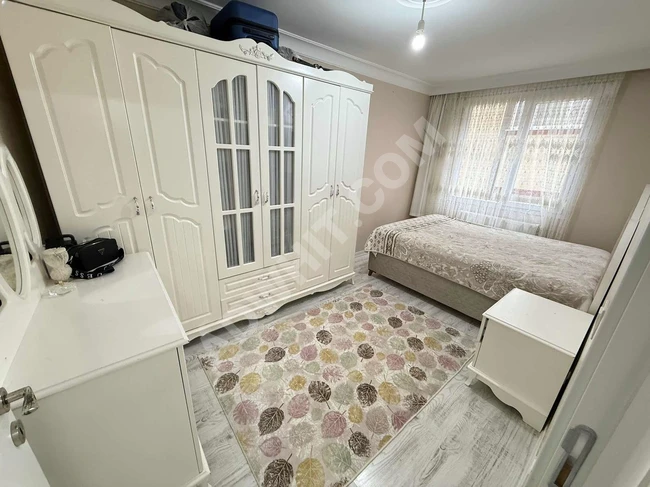 GÜNEY EMLAK'TAN SATILIK 6 YAŞINDA 120M2 ASANSÖRLÜ DAİRE