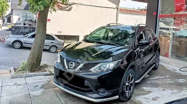NISSAN QASHQAI car, model 2014
