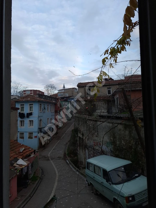 istanbul fatih balat kiralik mustakil ev