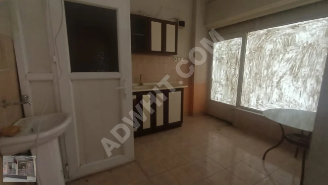 ŞİRİNEVLER MEYDANA YAKIN 25 M2 KİRALIK DÜKKAN