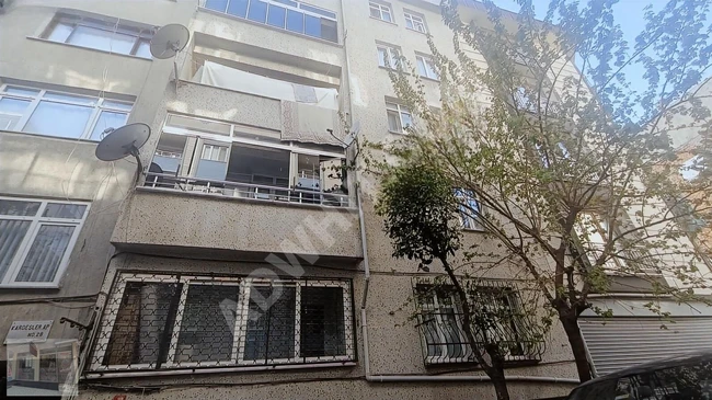 BAHÇELİEVLERDE 3+1 ARAKAT SATILIK DAİRE