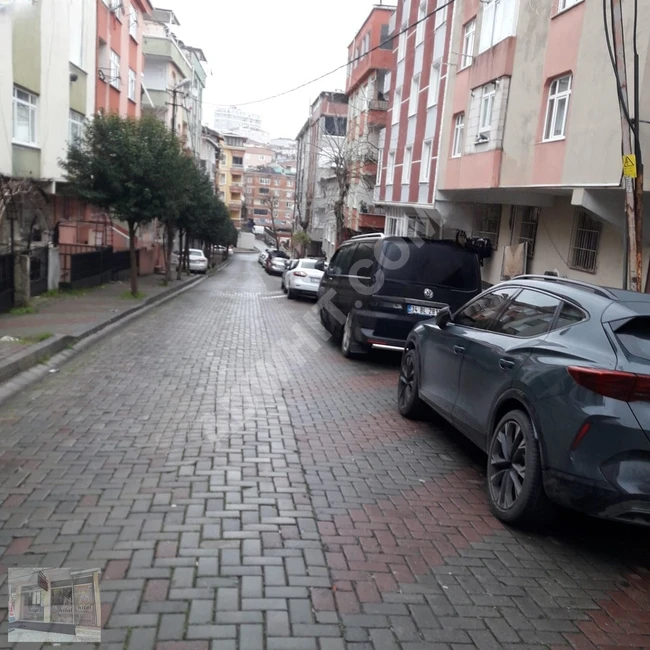 GÜNGÖREN GÜNEŞTEPEDE ÇİFT KAPILI ÇİFT CEPHELİ SATILIK DÜKKAN