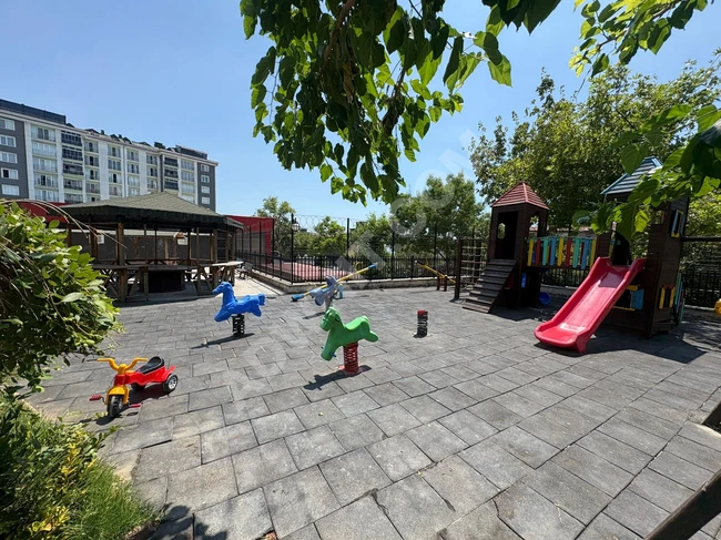 BEYLİKDÜZÜ ADNAN KAHVECİ LÜKS SİTE İÇİ KİRALIK 1+1 DAİRE
