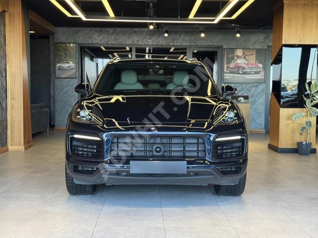 EDITION 2023 PORSCHE CAYENNE 3.0 E-HYBRID SOGUTMA-DISTRONIC