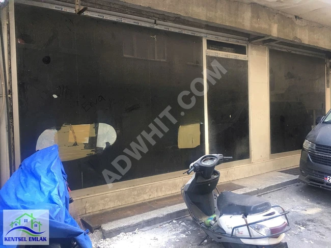 محل تجاري للإيجار بمدخل منتظم داخل مركز أعمال في شارع BAĞCILAR