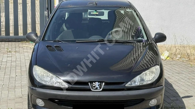 سيارة PEUGEOT 206 1.4 بمسافة 112 ألف كم بنزين أوتوماتيك بالكامل موديل 2006