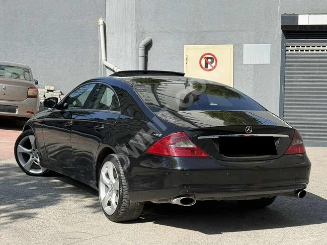سيارة MERCEDES - BENZ CLS 320 CDI موديل 2006 بقوة 224 حصان
