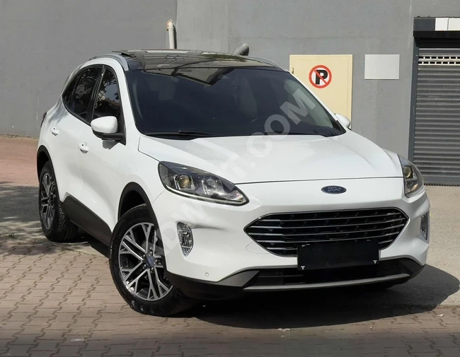 TİTAN MOTORS YETKİLİ SRVS BKMLI 69 BİN KM CAM TAVANLI FORD KUGA