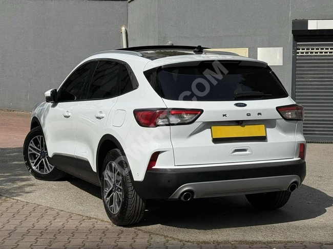TİTAN MOTORS YETKİLİ SRVS BKMLI 69 BİN KM CAM TAVANLI FORD KUGA