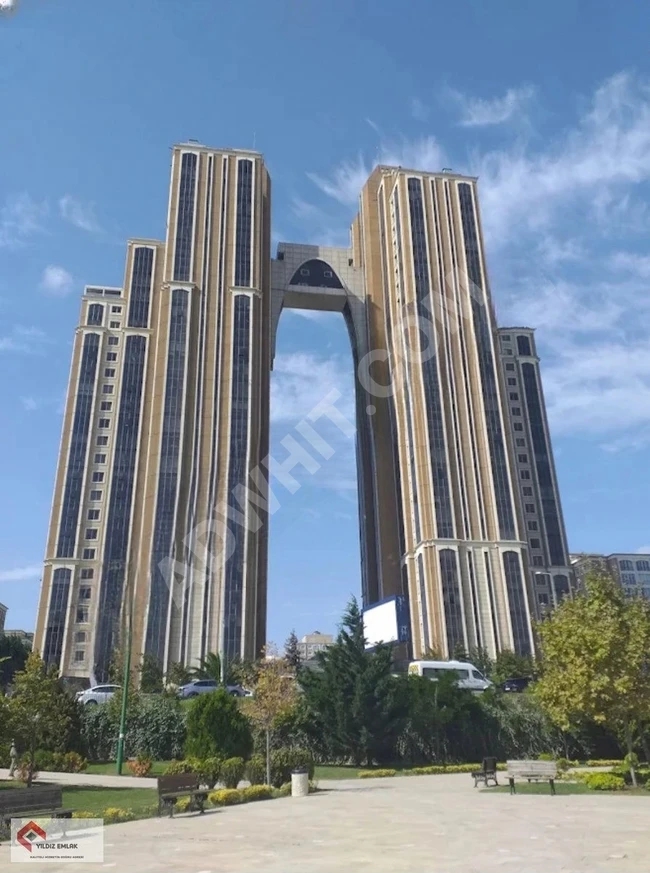 ATAŞEHİR UPHILL TOWERS'DA DENİZ MANZARALI SATILIK 2+1 RESİDENCE