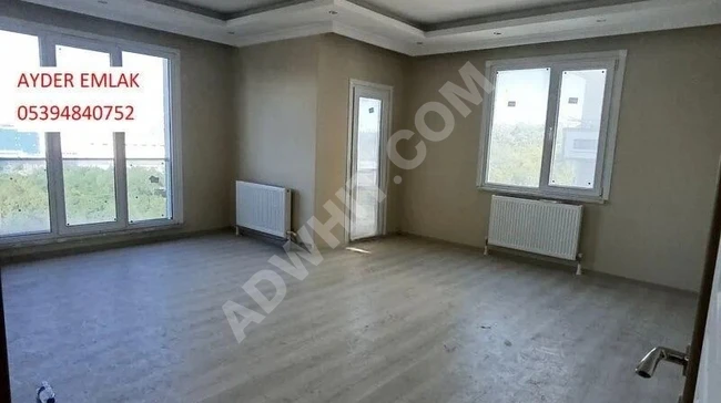 شقة للبيع بمساحة 140 متر مربع، 3+1، الطابق الثالث بالقرب من المطار في İstanbul Arnavutköy حي Hastane