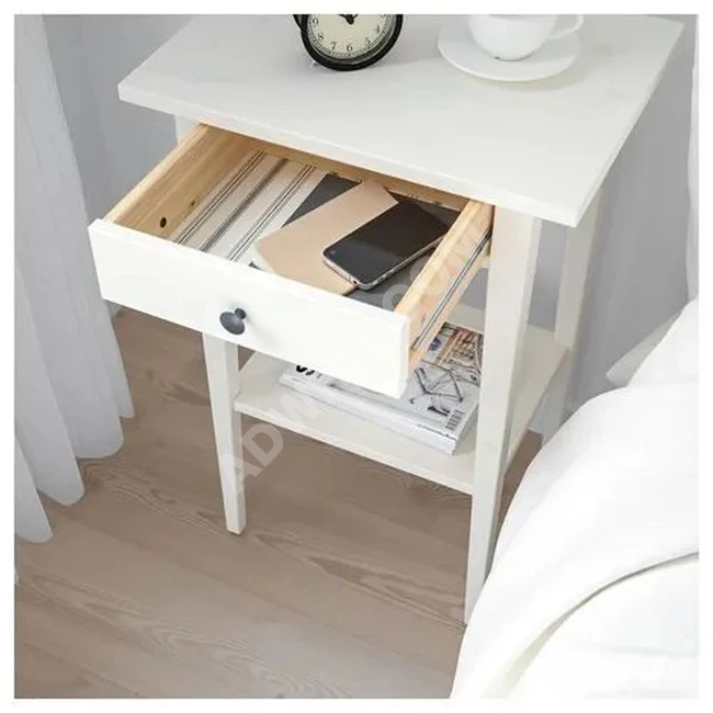 IKEA'dan Komodin (Yatak Başucu Masası)