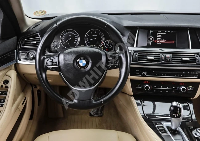 سيارة BMW 520İ + سقف زجاجي + تدفئة المقاعد + مرآة كهربائية + رؤية ليلية + أضواء LED