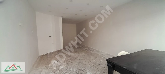 استوديو مكتب في سوق السبت kocamustafapaşa  مناسب لكل الأعمال.