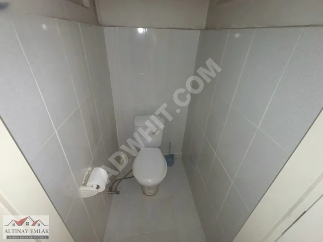 ÇELİKTEPE ANA CADDE ÜZERİNDE ARA KAT 1+1 KİRALIK DAİRE