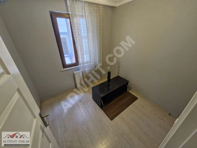 GALATA DERESİNDE ARA KAT GENÇ BİNA 2+1 SATILIK DAİRE