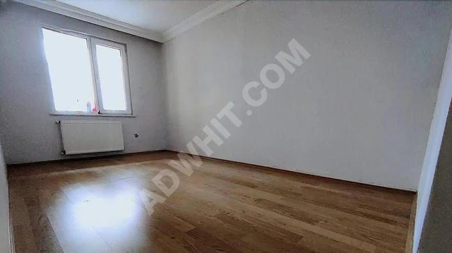 ÇEKMEKÖY HAMİDİYE MH.ULUBATLIHASAN CAD 2+1 KİRALIK DAİRE ARA KAT