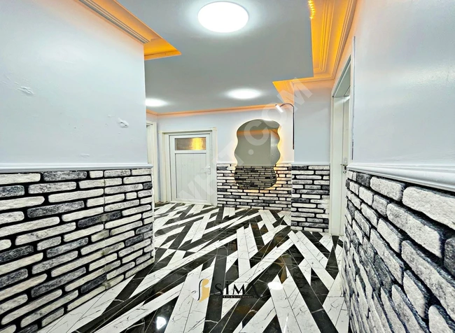 Apartment with garden near Metrobus for urgent sale... In Istanbul at an attractive price