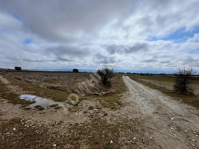 A suitable plot of land in ISPARTA KEÇİBORLU, 400 meters from the AFYON road.
