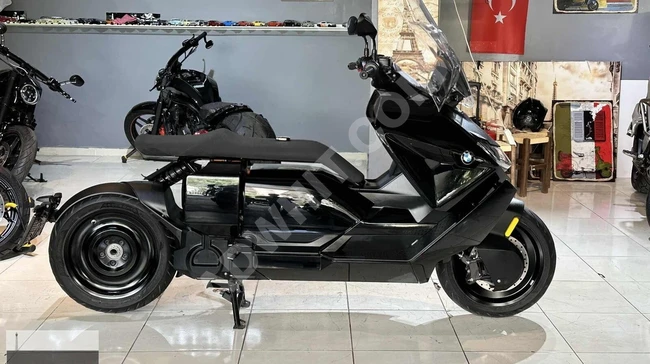 Auto Paris 2023 Bmw CE 04 Hızlı Şarj İlk Kullanıcıdan