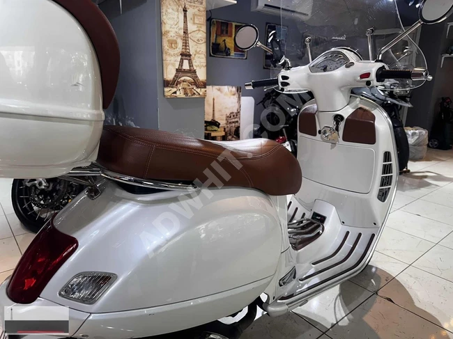 Auto Paris 2005 Model Vespa GT 200