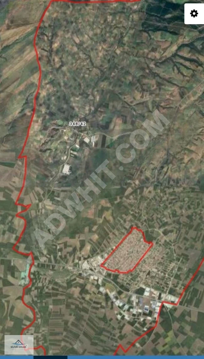 An independent agricultural land with a single title deed in Değirmenköy